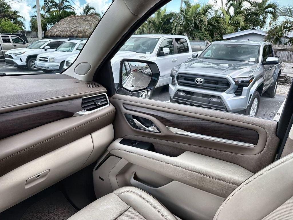 Gmc Yukon Xl Denali 4Wd - Thumbnail 12