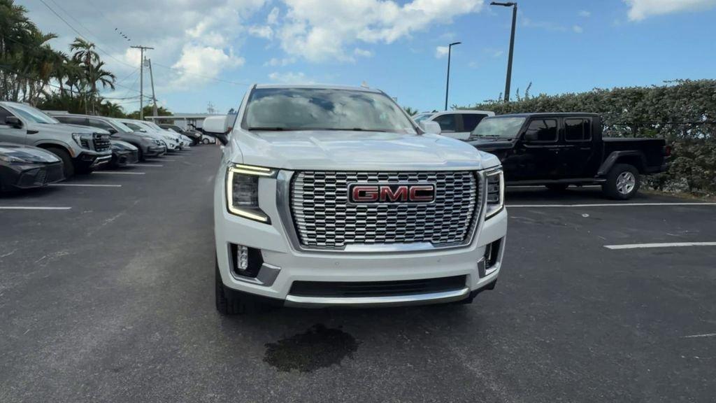 Gmc Yukon Xl Denali 4Wd - Thumbnail 4