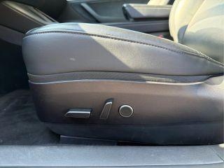 Tesla Model 3 - Thumbnail 6