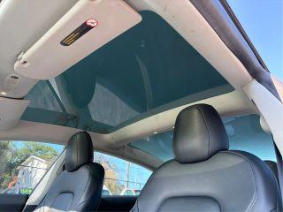 Tesla Model 3 - Thumbnail 19