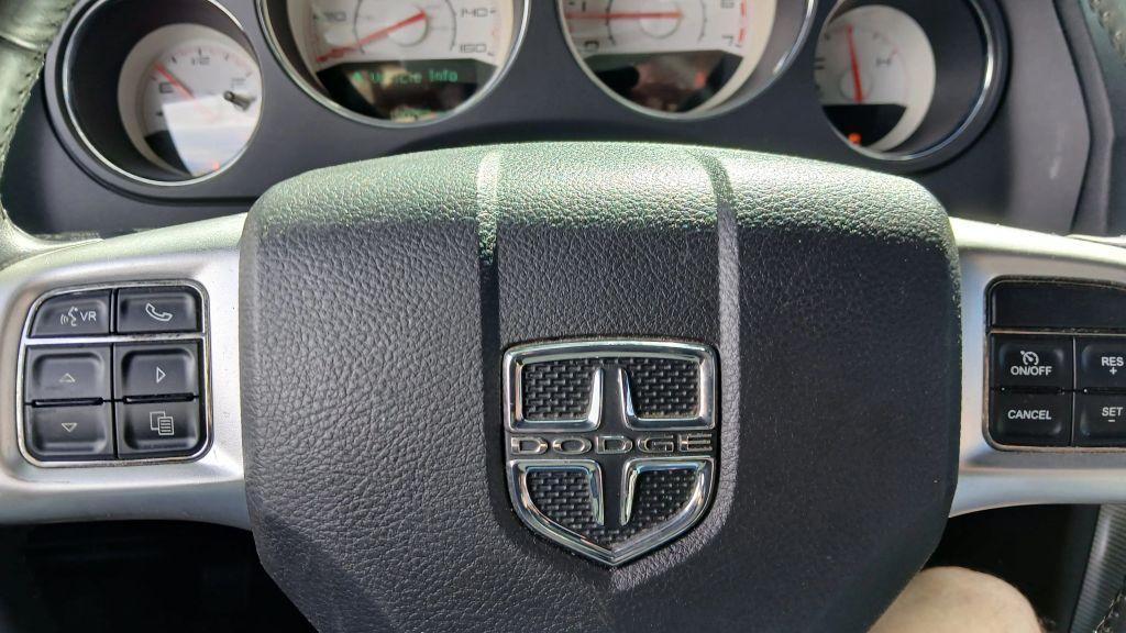 Dodge Challenger - Thumbnail 4