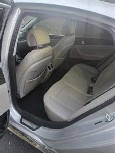 Hyundai Sonata Limited - Thumbnail 14