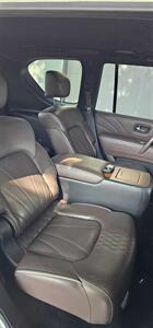 Infiniti Qx80 - Thumbnail 12