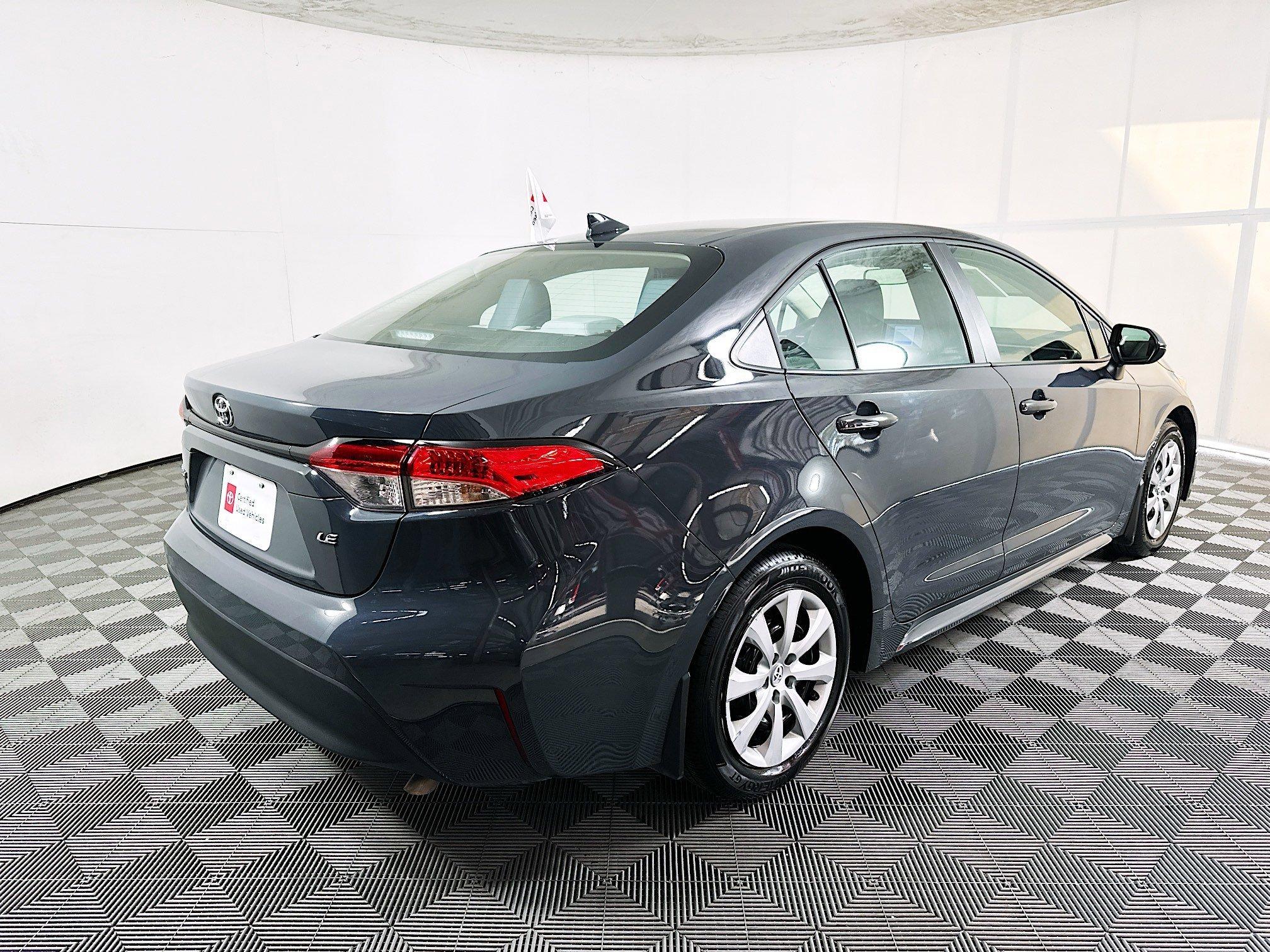 Toyota Corolla Le Fwd 4Dr Car - Thumbnail 4