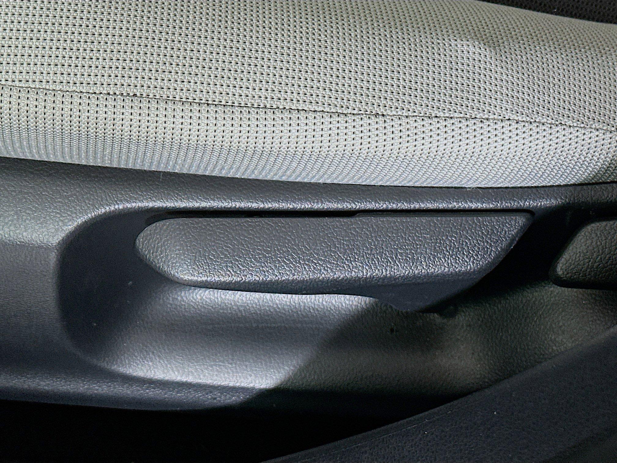 Toyota Corolla Le Fwd 4Dr Car - Thumbnail 14