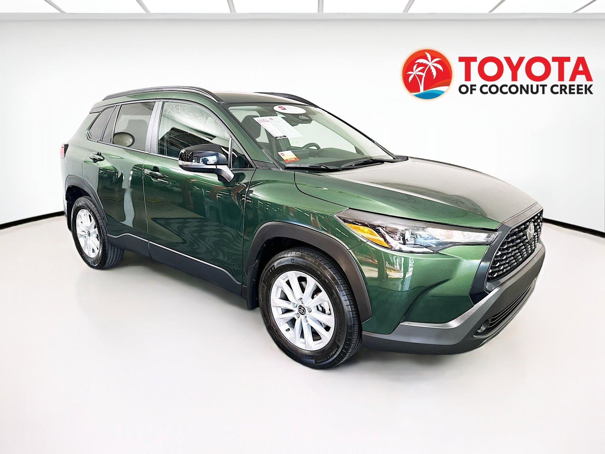 Toyota Corolla Cross Le Fwd Sport Utility - Thumbnail 2