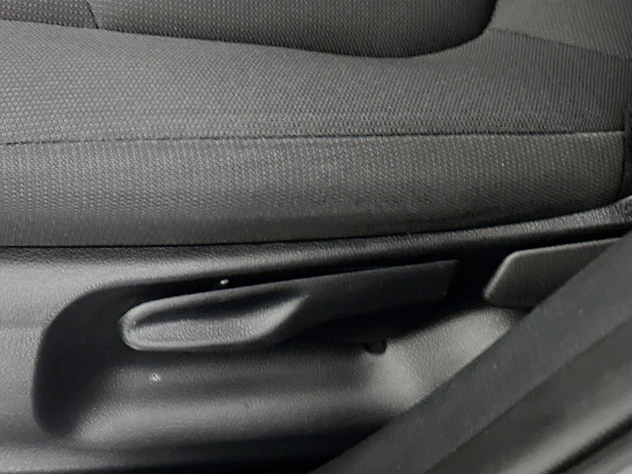 Toyota Corolla Cross Le Fwd Sport Utility - Thumbnail 14