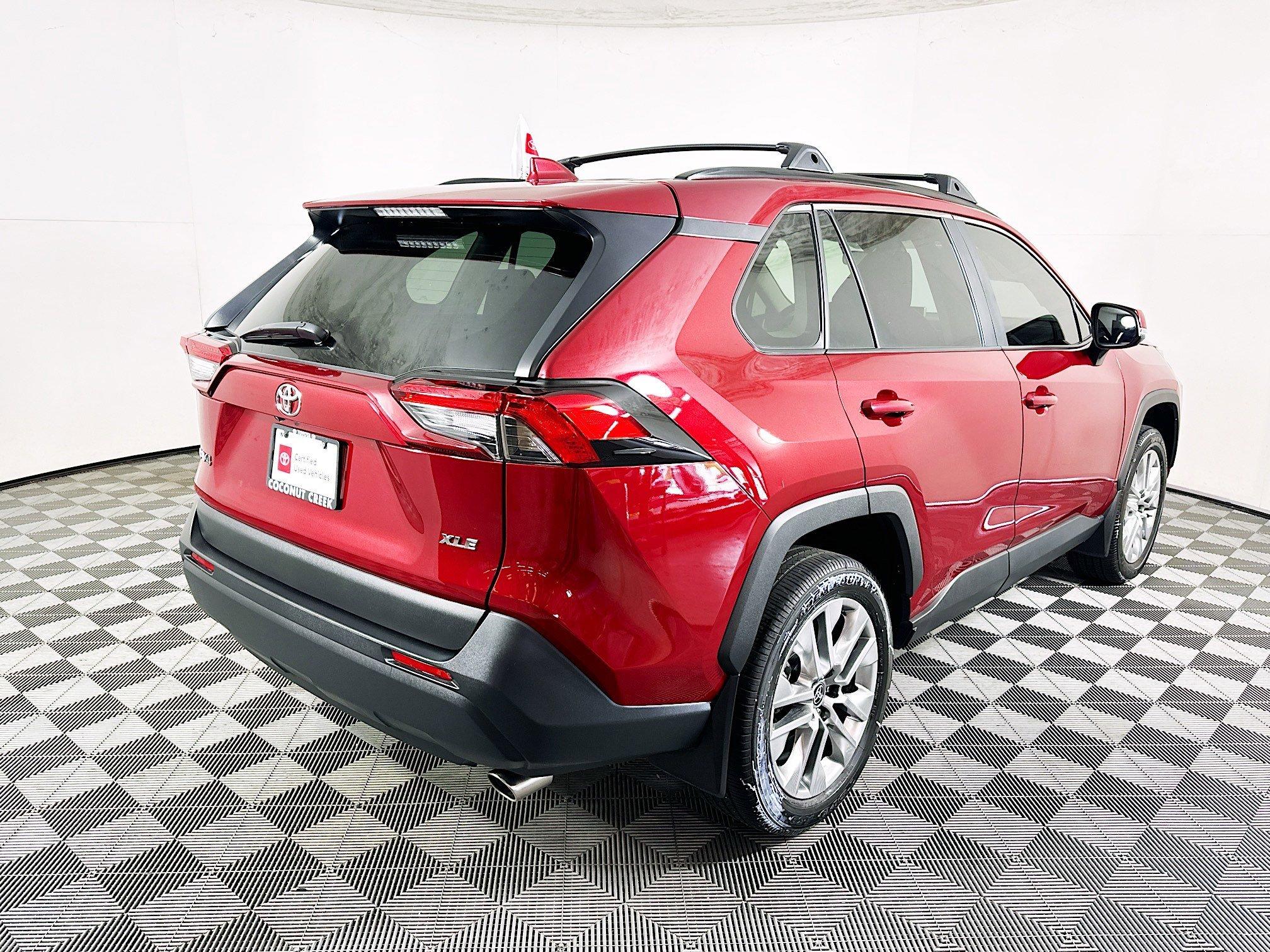 Toyota Rav4 Xle Premium Fwd Sport Utility - Thumbnail 4