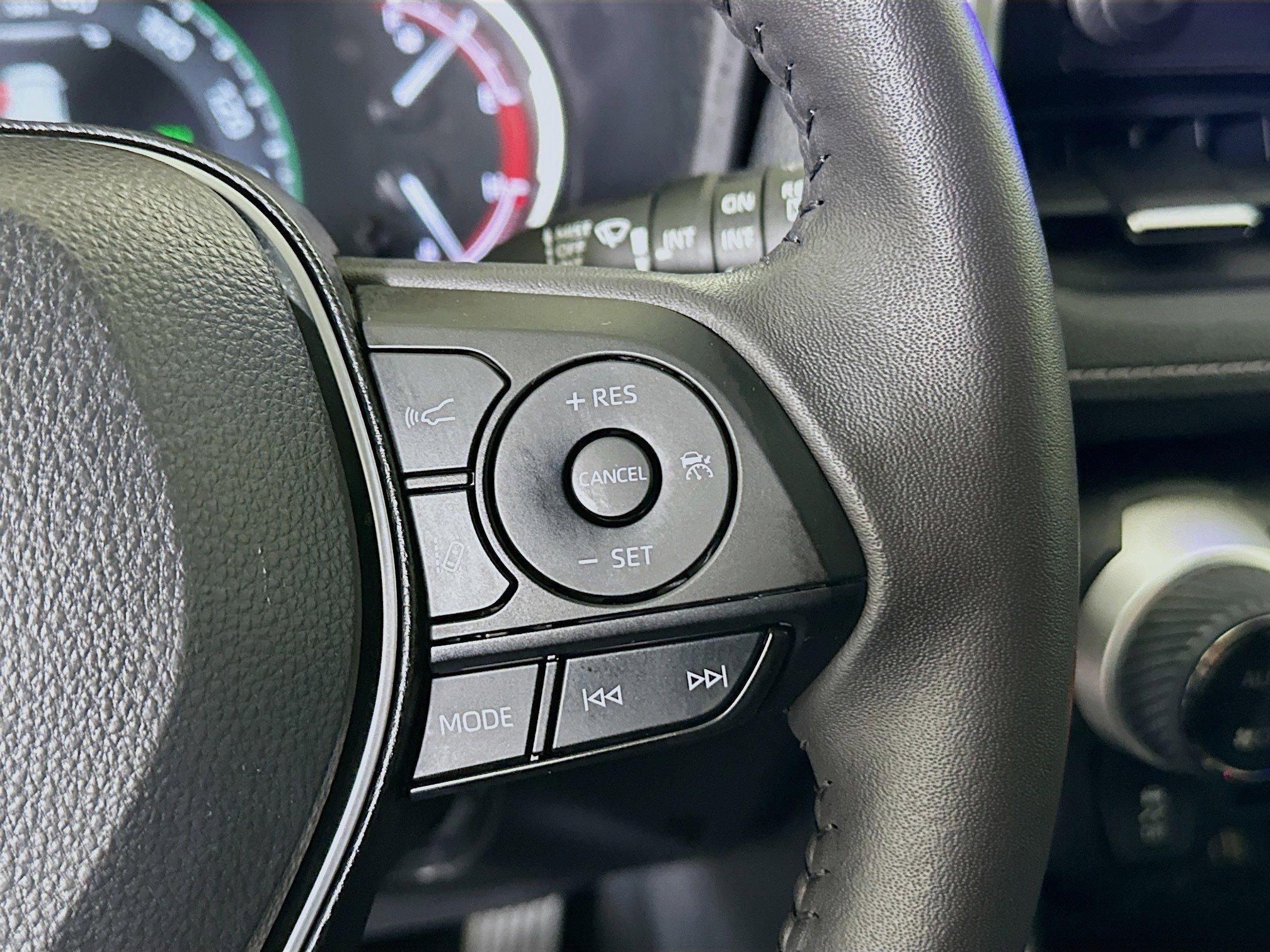 Toyota Rav4 Xle Premium Fwd Sport Utility - Thumbnail 18