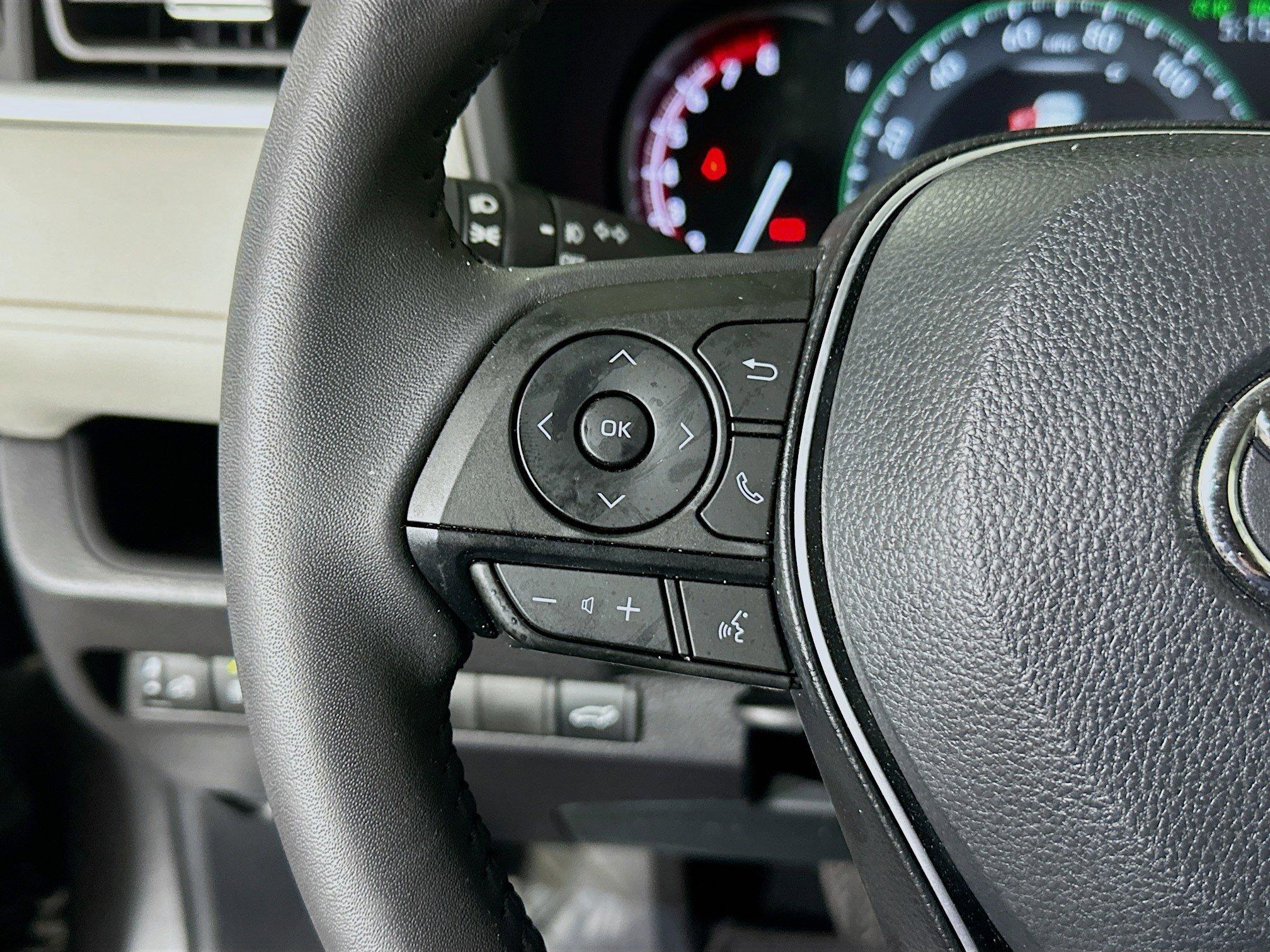 Toyota Rav4 Xle Premium Fwd Sport Utility - Thumbnail 17