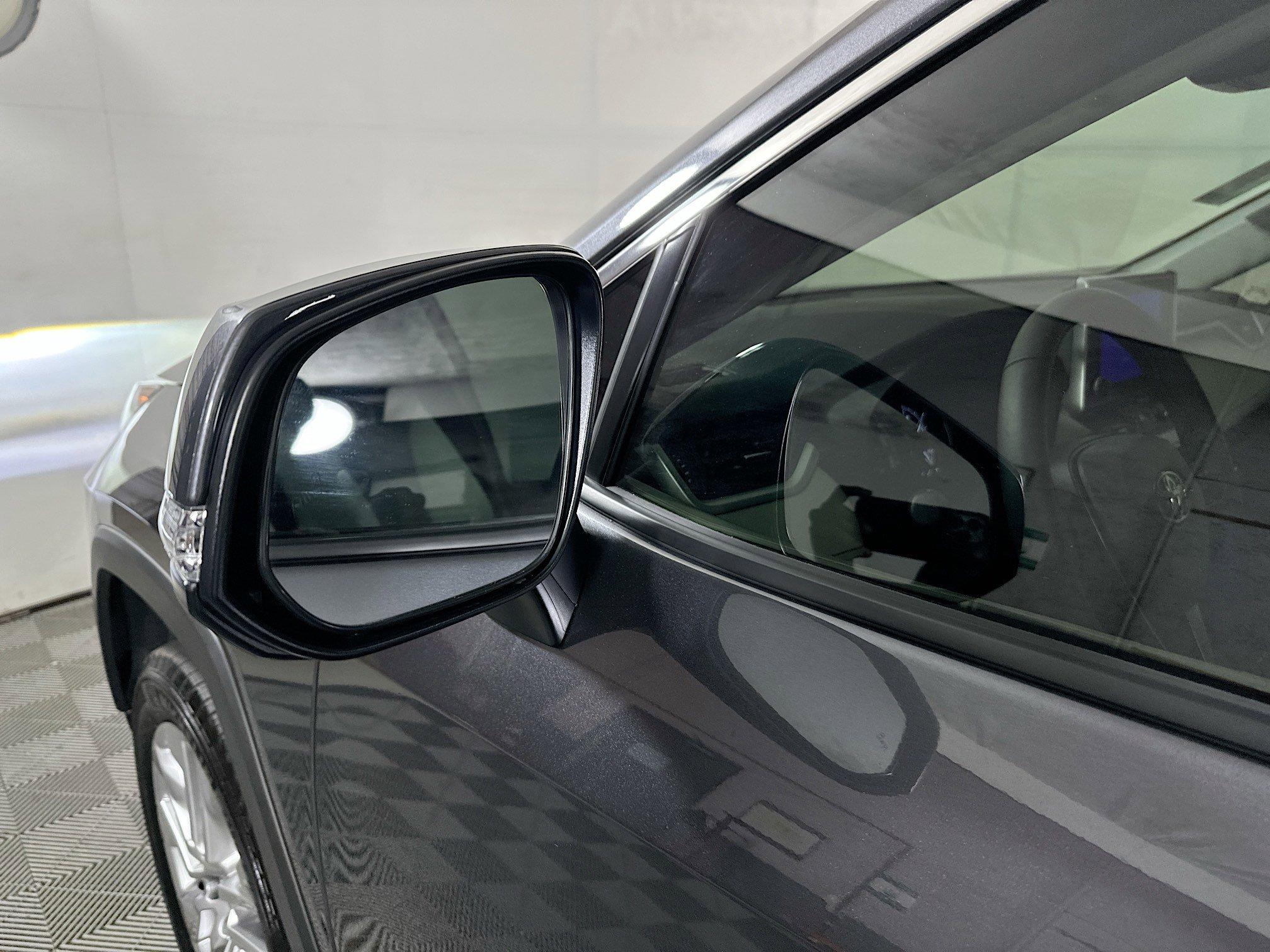 Toyota Rav4 Xle Premium Fwd Sport Utility - Thumbnail 11