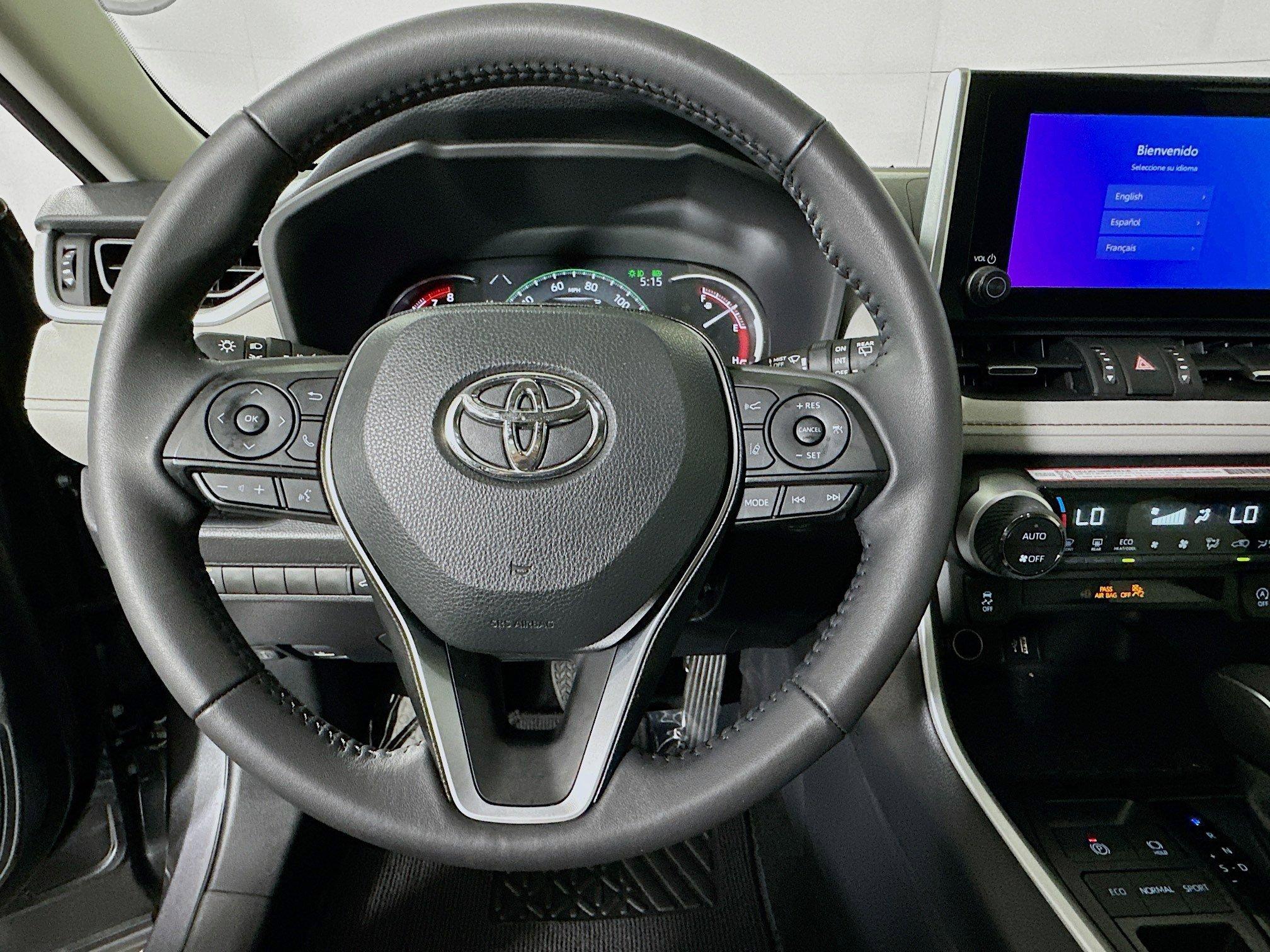 Toyota Rav4 Xle Premium Fwd Sport Utility - Thumbnail 16