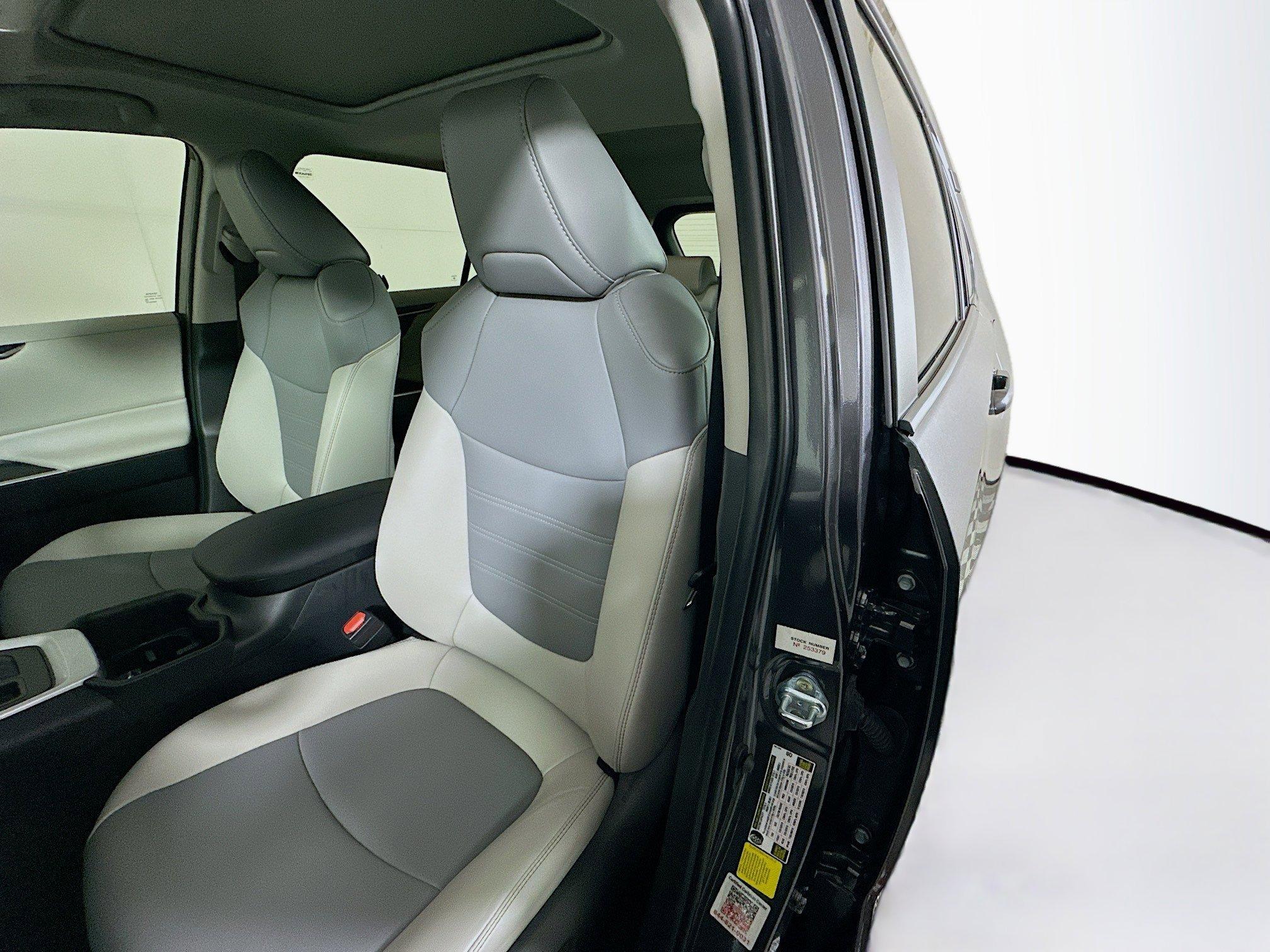 Toyota Rav4 Xle Premium Fwd Sport Utility - Thumbnail 13