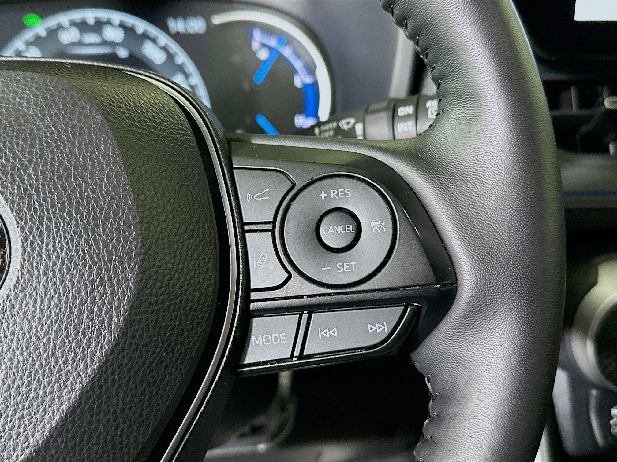 Toyota Rav4 Hybrid Xse Awd Sport Utility - Thumbnail 18