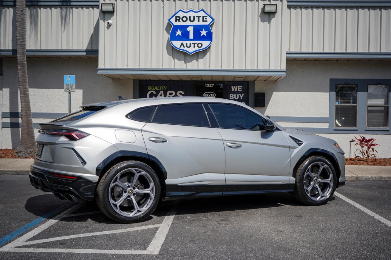 Lamborghini Urus - Thumbnail 7