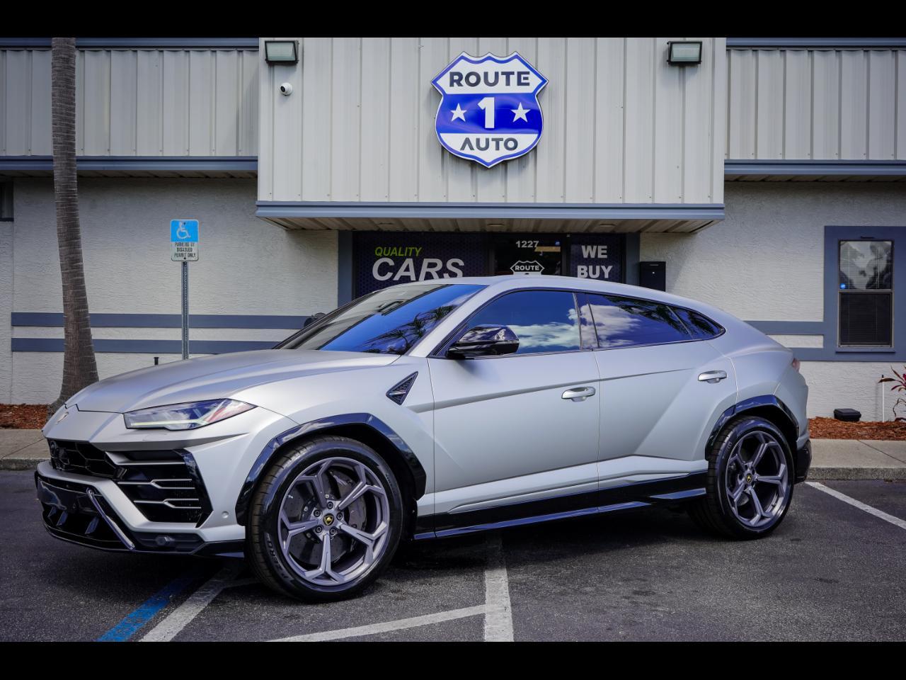 Lamborghini Urus - View 1