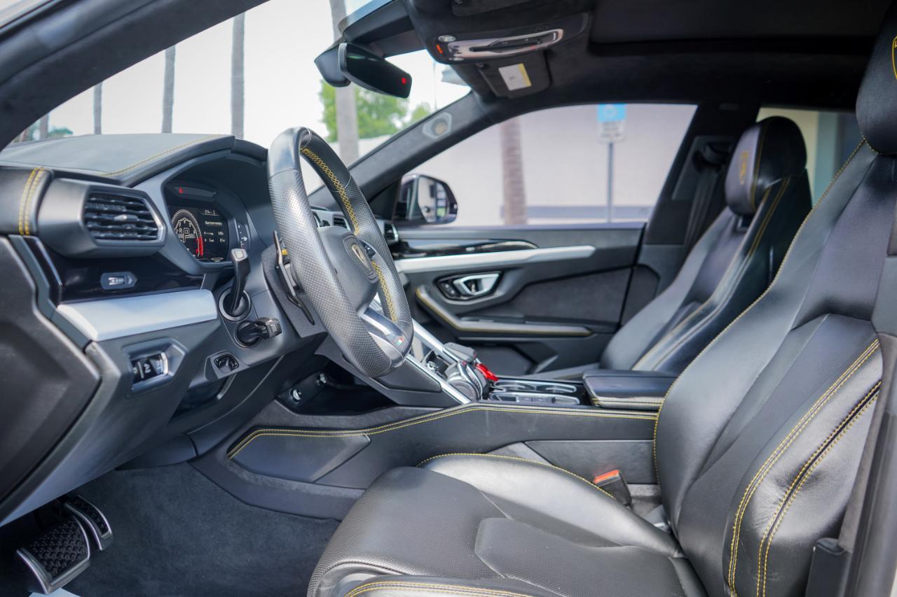 Lamborghini Urus - Thumbnail 10