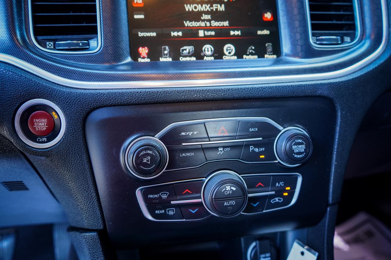 Dodge Charger - Thumbnail 14