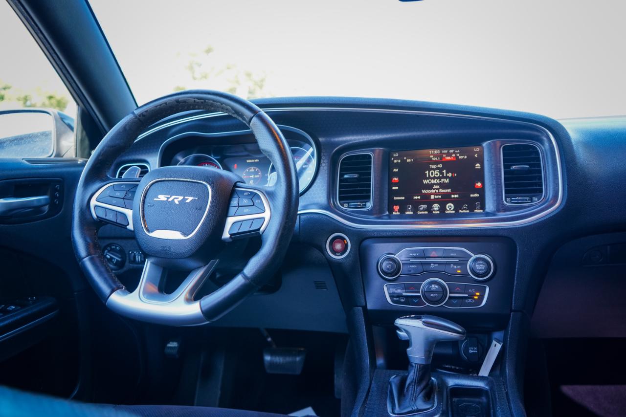 Dodge Charger - Thumbnail 11