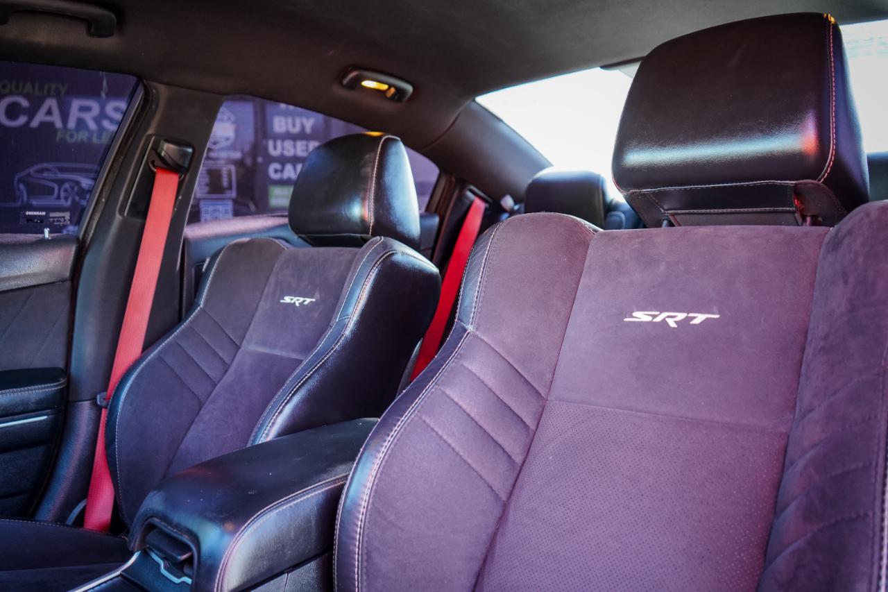 Dodge Charger - Thumbnail 16