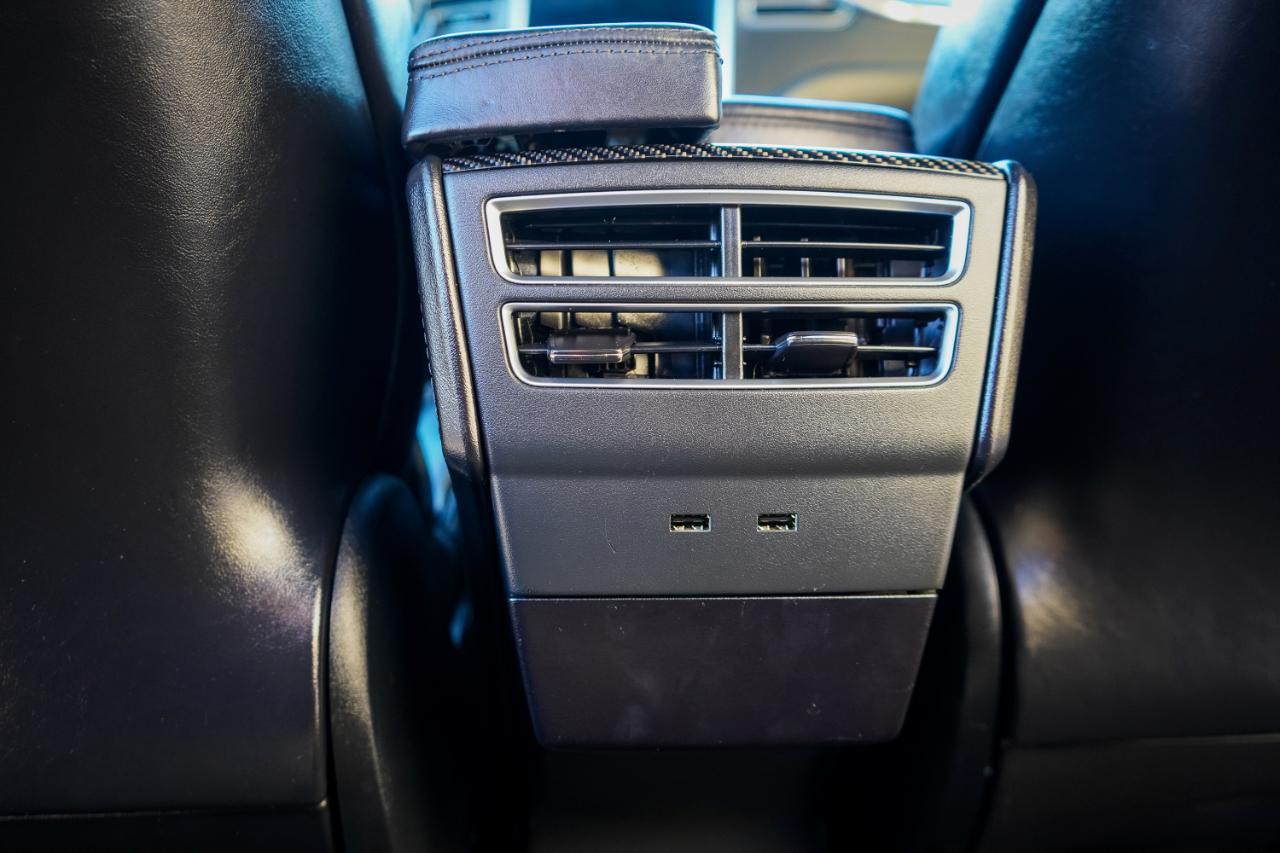 Tesla Model X - Thumbnail 10