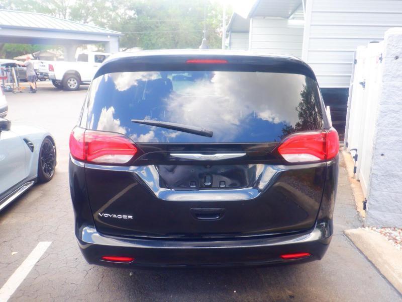 Chrysler Voyagerlx - Thumbnail 8