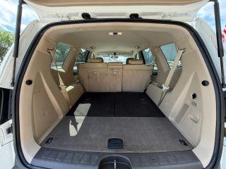 Kia Borrego - Thumbnail 5