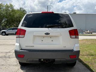 Kia Borrego - Thumbnail 10