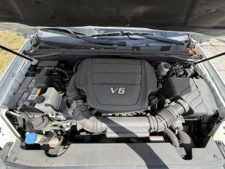 Kia Borrego - Thumbnail 6