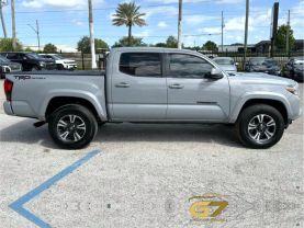 Toyota Tacoma Double Cab - Thumbnail 5