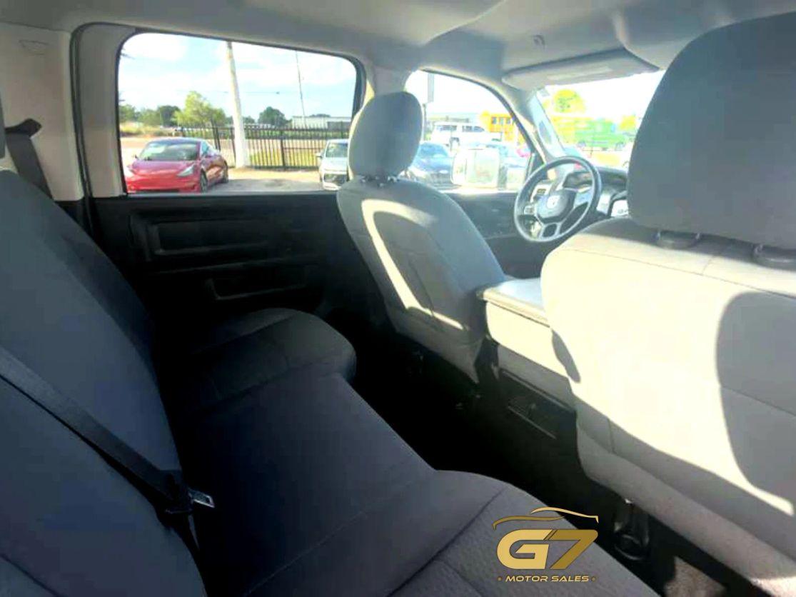 Ram 3500 Crew Cab - Thumbnail 17