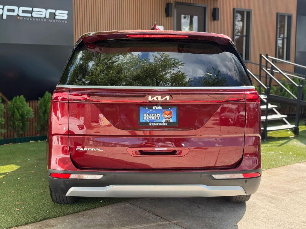 Kia Carnival - Thumbnail 7