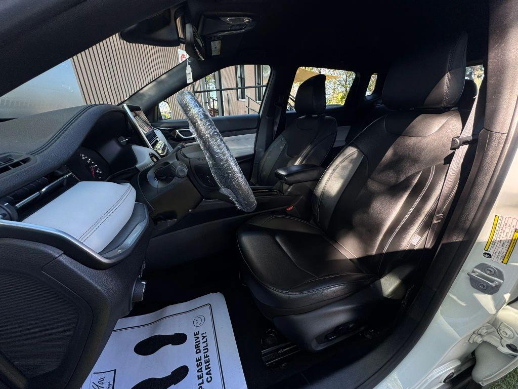 Jeep Compass - Thumbnail 2