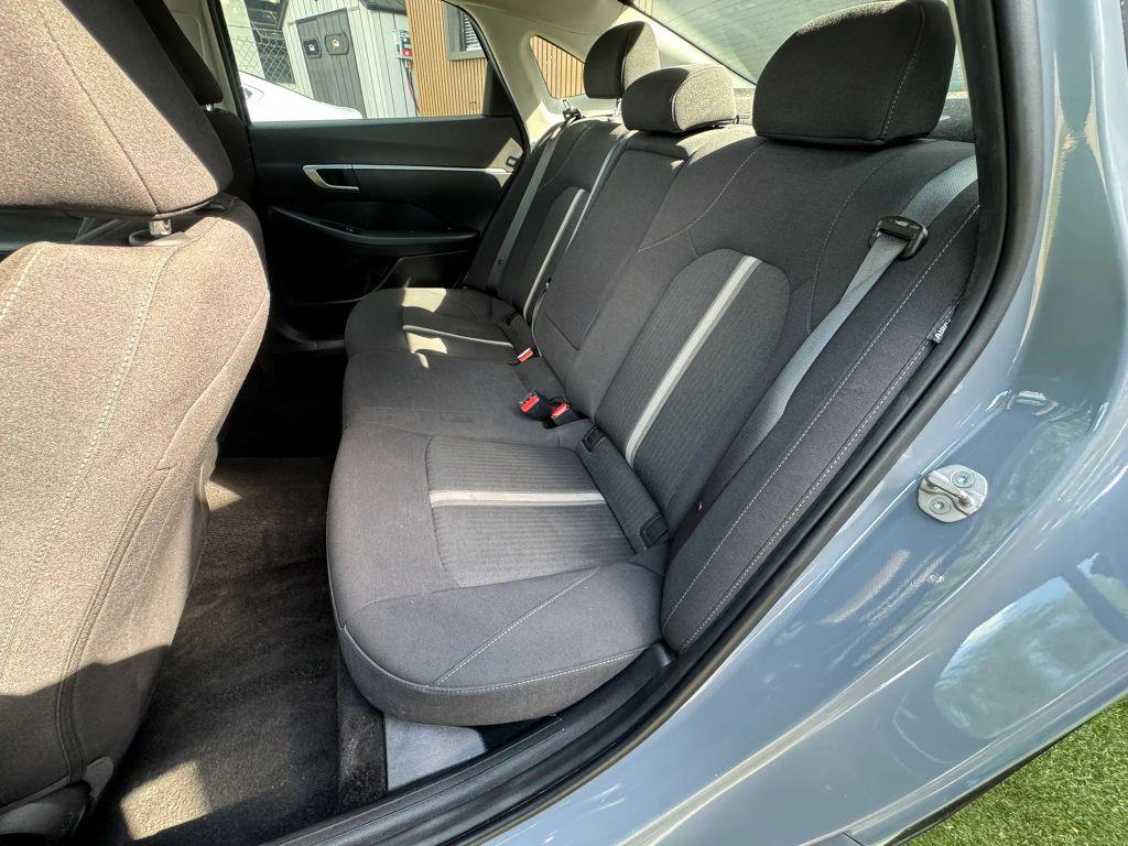 Hyundai Sonata - Thumbnail 9