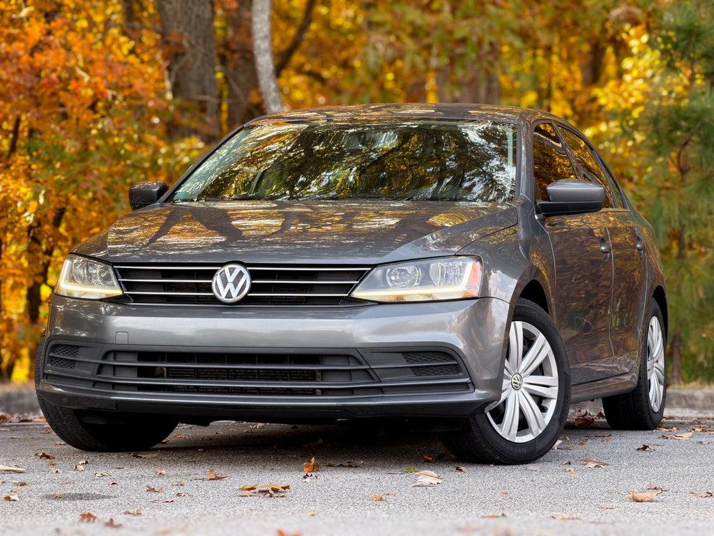 Volkswagen Jetta - Thumbnail 3