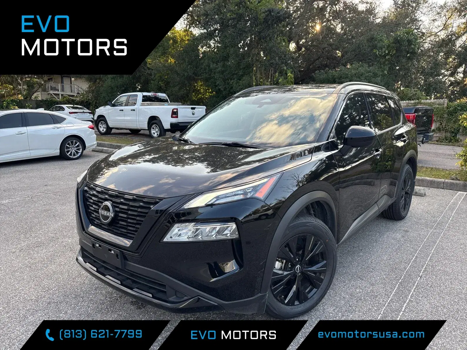 Nissan Rogue Sv W/Premium & Midnight Pkg - View 1