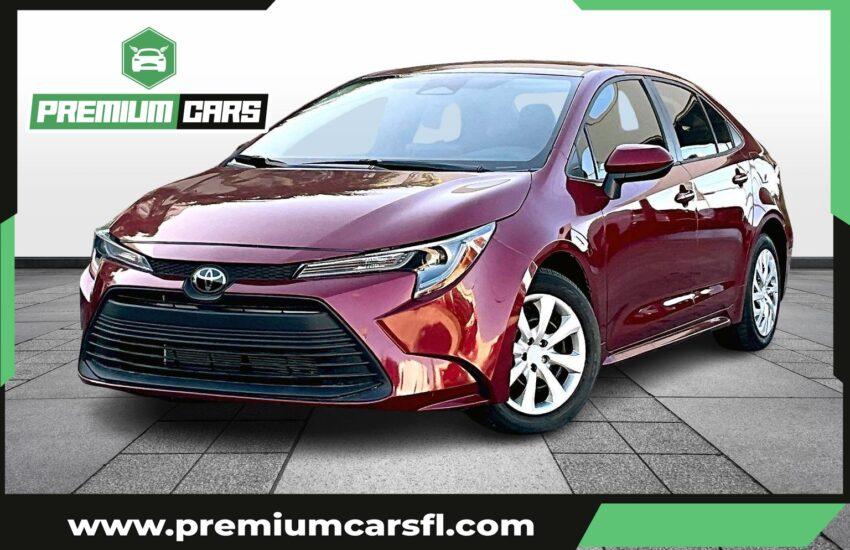 Toyota Corolla Le Sedan 4D - Thumbnail 2