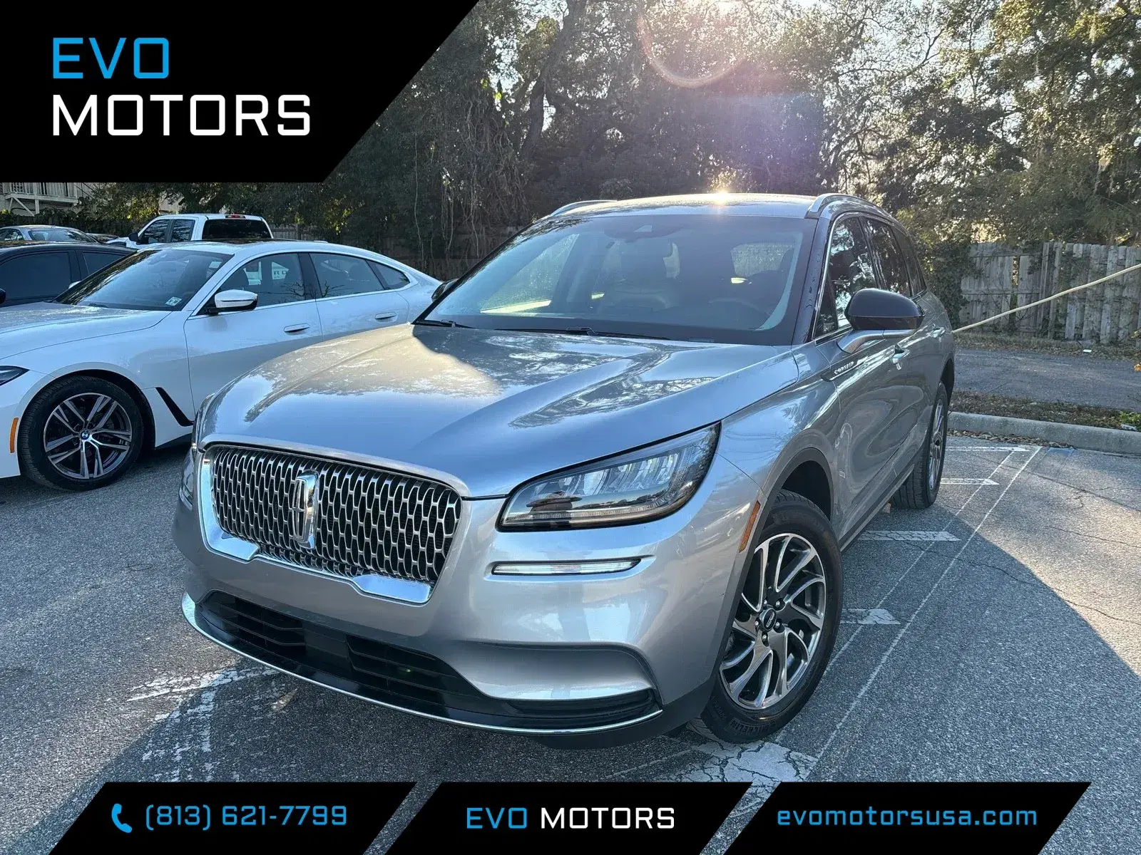 Lincoln Corsair Standard - View 1