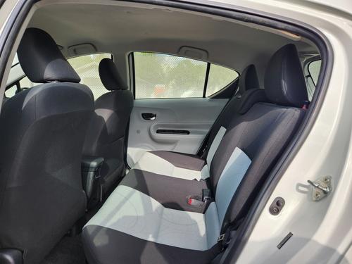 Toyota Prius C Three Hybrid Navigation Smartkey Camera New Abs! 112K Miles - Car For Sale - Tampa Hybrids I - Thumbnail 17