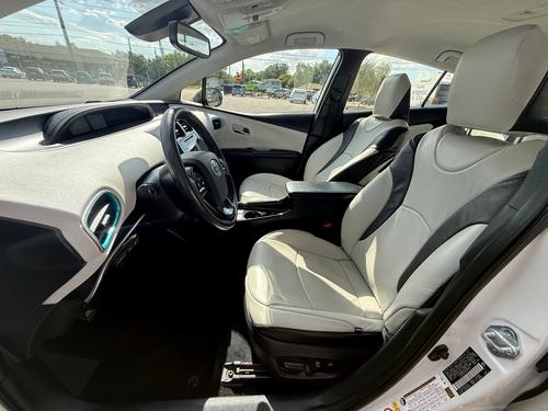 Toyota Prius Hybrid Xle Leather Pre-Collision Radar Cruise Lka Blind Spot 188K Miles - Car For Sale - Tampa - Thumbnail 10