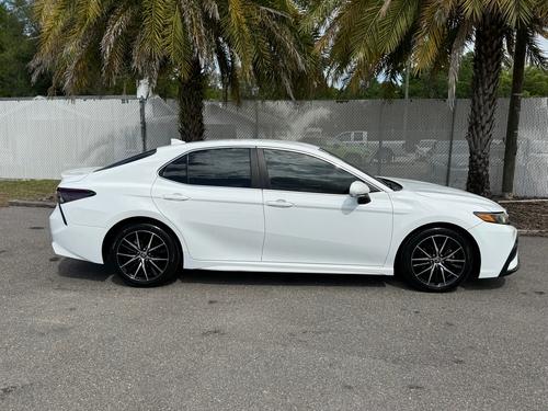 Toyota Camry Hybrid Se Leather Carplay Camera 255K - Car For Sale - Tampa Hybrids Inc. - Thumbnail 6