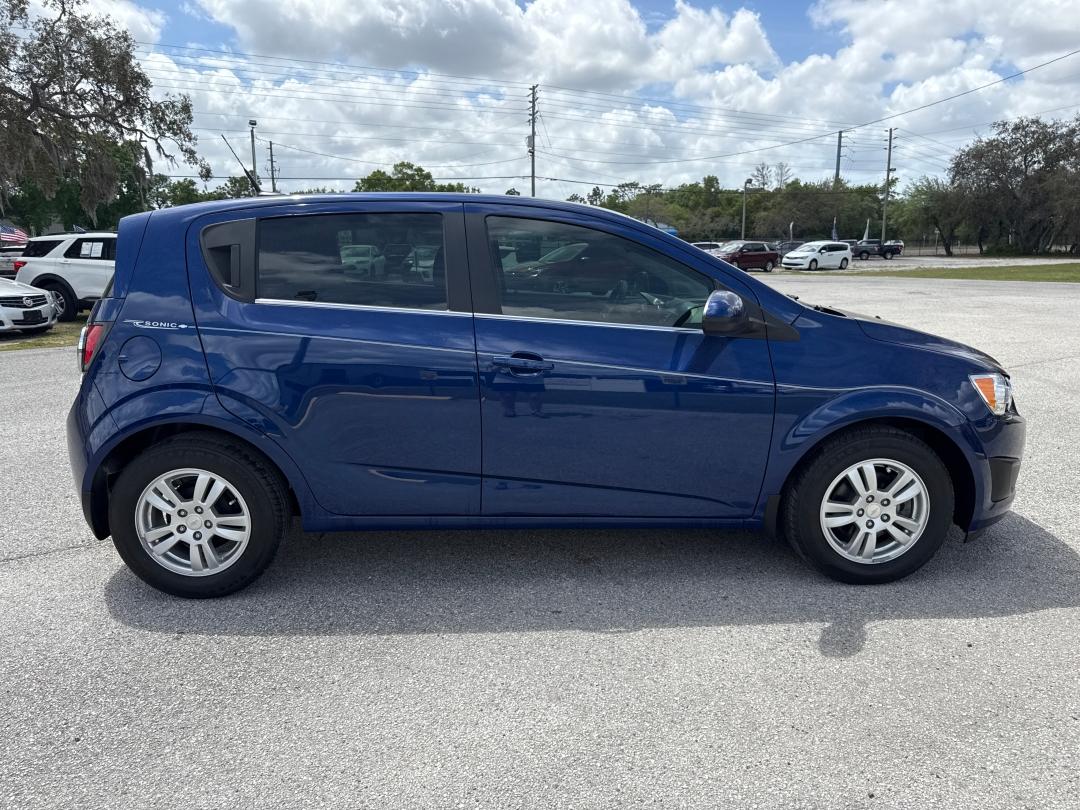 Chevrolet Sonic Lt Auto - Thumbnail 7