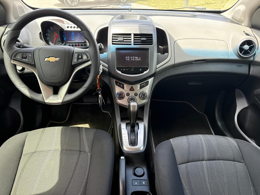 Chevrolet Sonic Lt Auto - Thumbnail 11