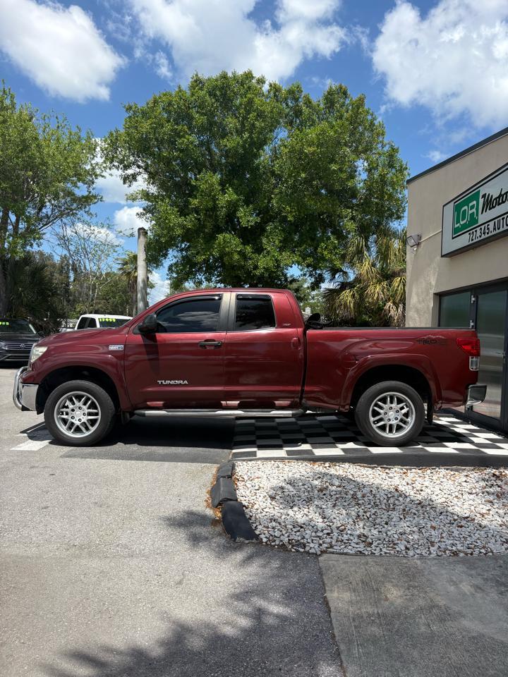 Toyota Tundratundra-Grade 5.7L Double Cab 2Wd - Thumbnail 4