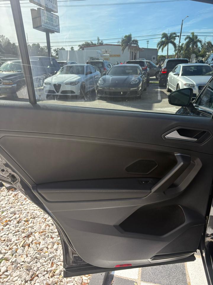 Volkswagen Tiguans 4Motion - Thumbnail 14