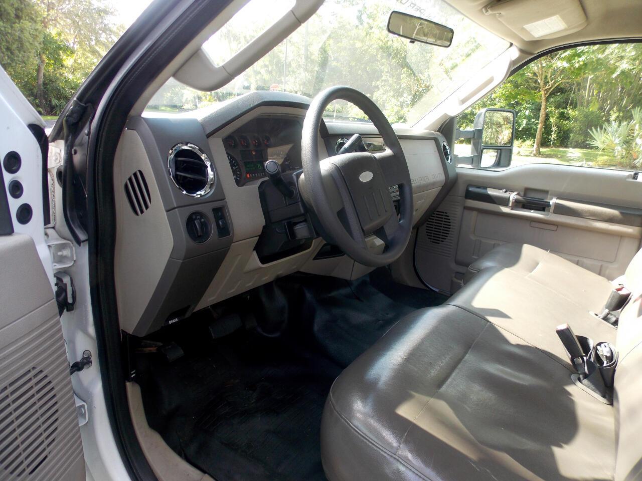 Ford Super Duty F-350 Srw2Wd Crew Cab 156" Xl - Thumbnail 3