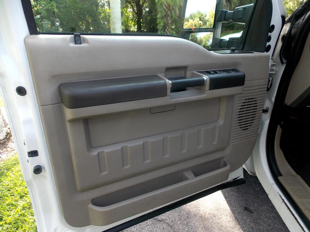 Ford Super Duty F-350 Srw2Wd Crew Cab 156" Xl - Thumbnail 17