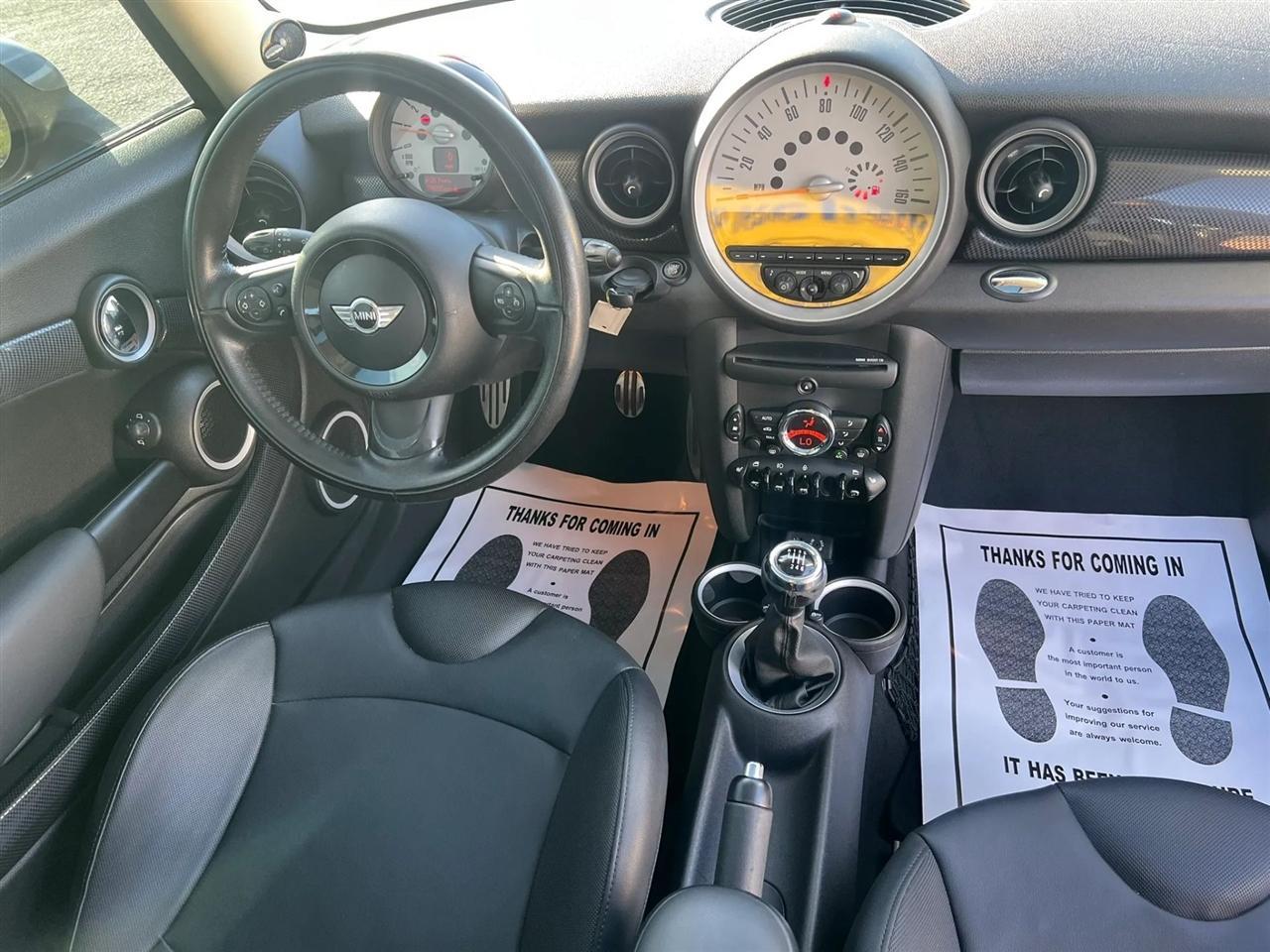 Mini Coopers - Thumbnail 15