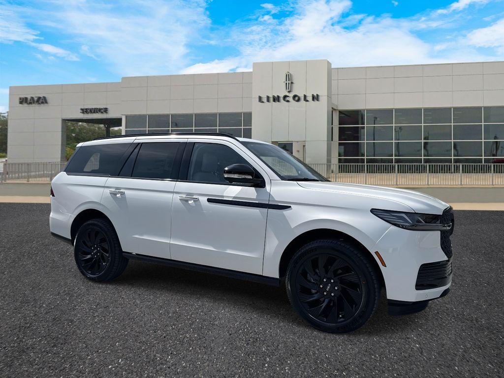 Lincoln Navigator - Thumbnail 3