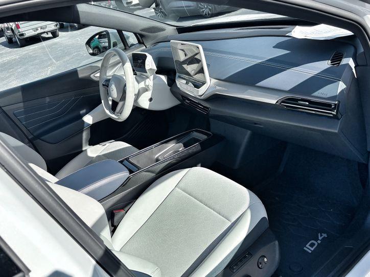 Volkswagen Id.4 Pro S White/White Carfax Cert 1 Owner Warranty | Plant City Florida | Bayshore Automotive - Thumbnail 4